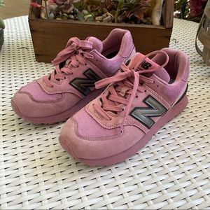 New balance woman’s 574 sneakers